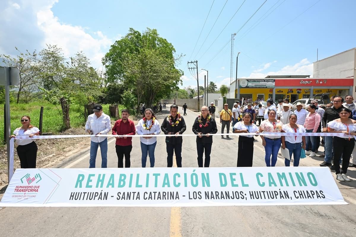 Eduardo Ramírez avanza en la rehabilitación de caminos en municipios de Chiapas